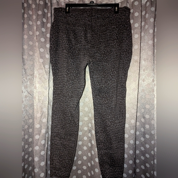 Leopard Leggings XXL (20) - Picture 3 of 12